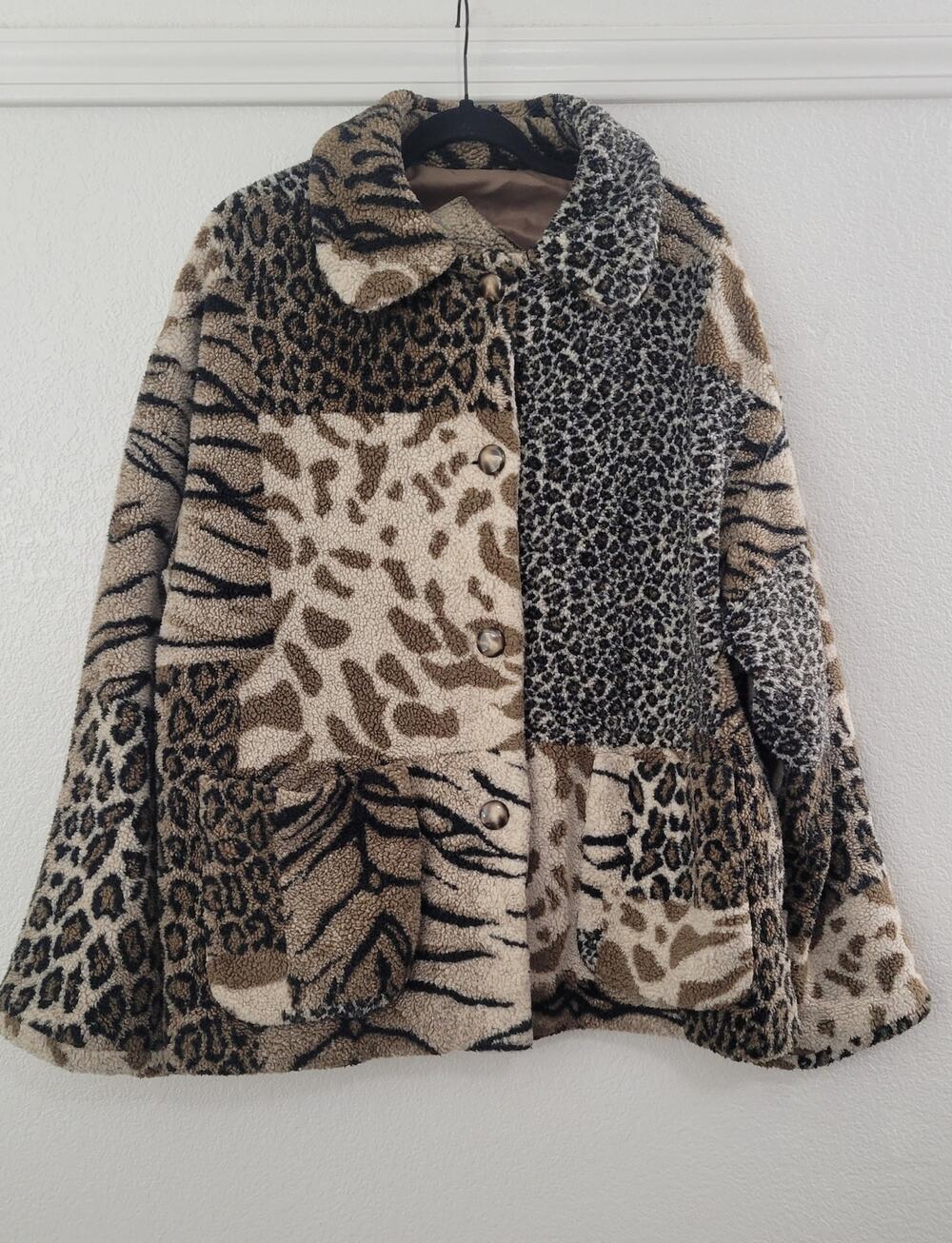 IZZI Outerwear Teddy Sherpa Jacket L Animal Print Patchwork Coat Brown Button